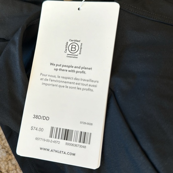 NWT! Athleta Black Bondi Bra Cup Tankini - Multiple Sizes - Picture 8 of 8